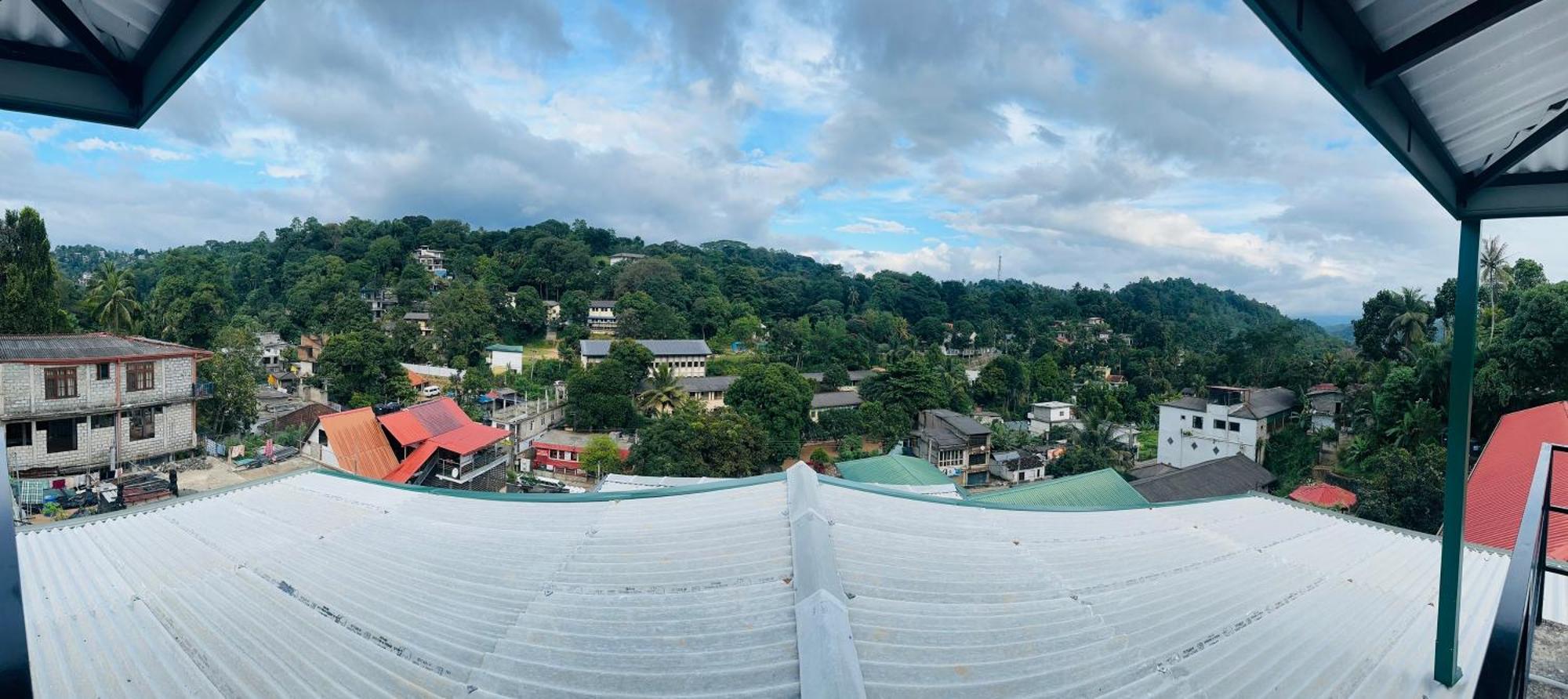 Mountain White Villa By Sunrise Kandy Eksteriør billede